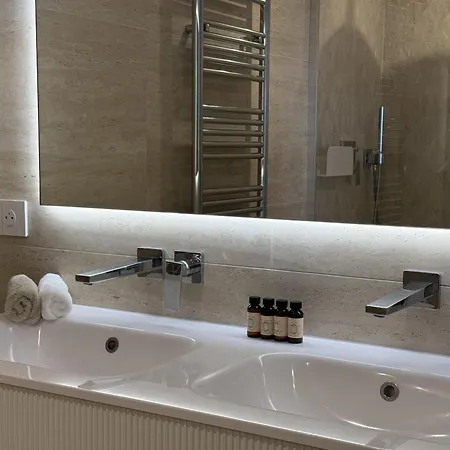 Rooftop 2bedrooms, 2bathrooms Jacuzzi & Sea View #2 Lägenhet